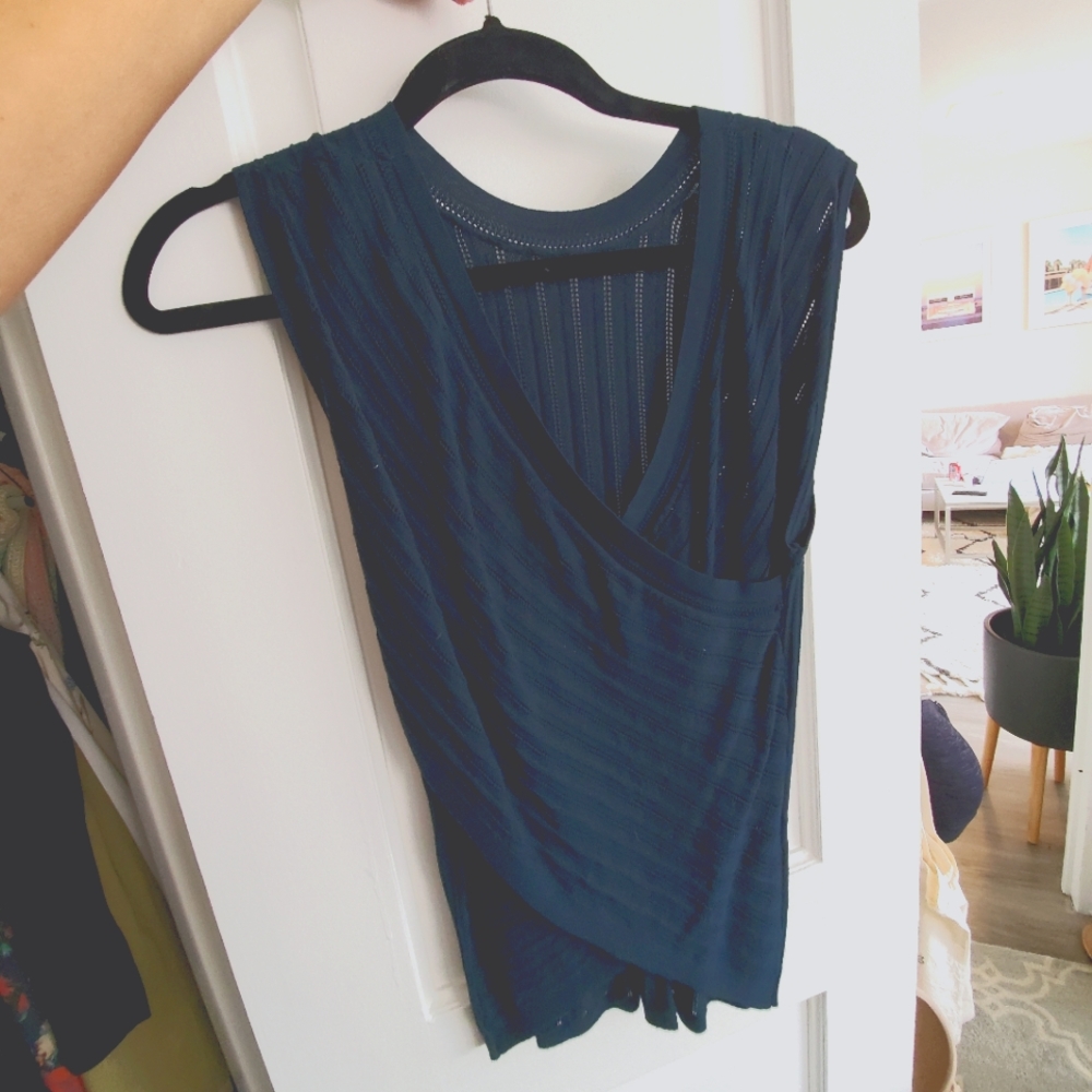 Theory Knitted/Ribbed Top